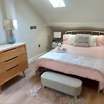 Cosy Modern One Bedroom In Hammersmith